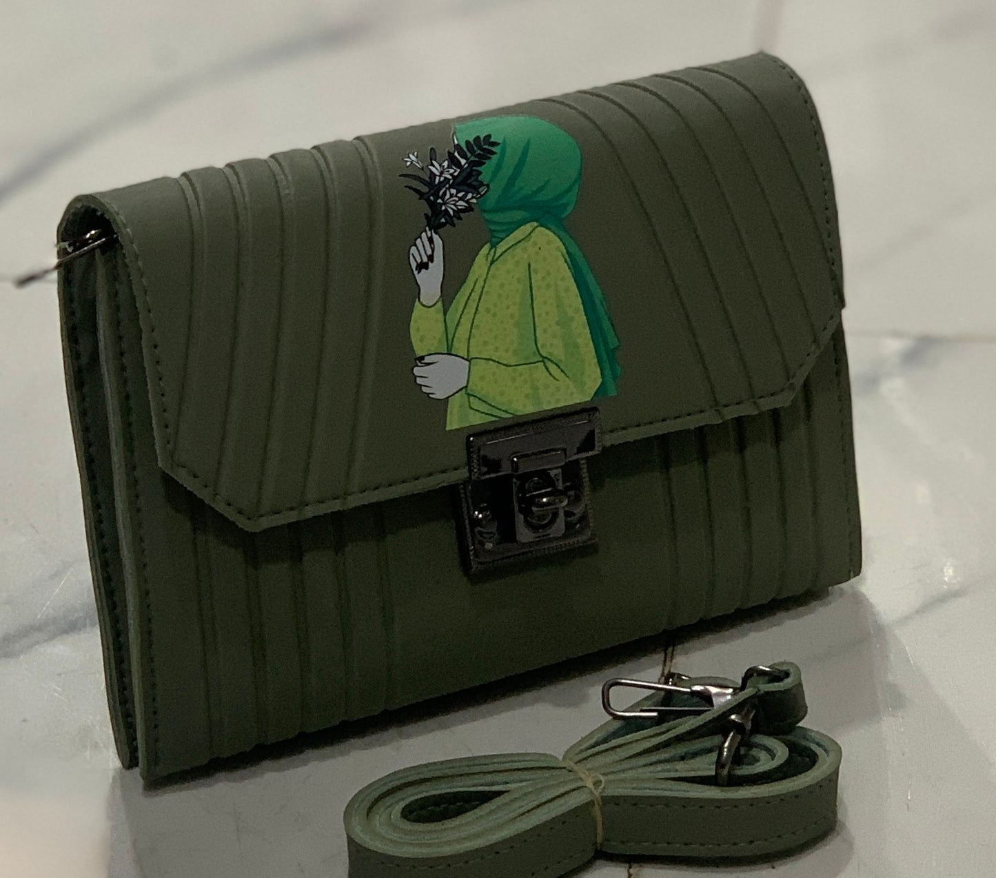 جودة ممتازة (قفل أمامي + حزام طويل)