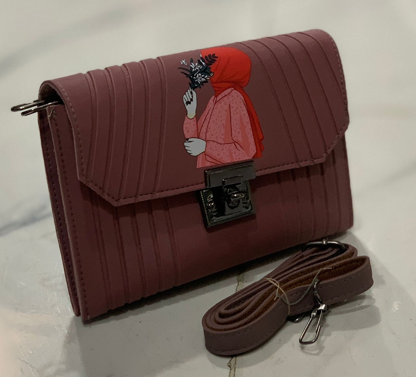 جودة ممتازة (قفل أمامي + حزام طويل)