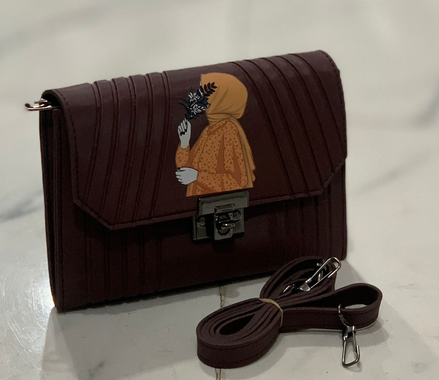 جودة ممتازة (قفل أمامي + حزام طويل)